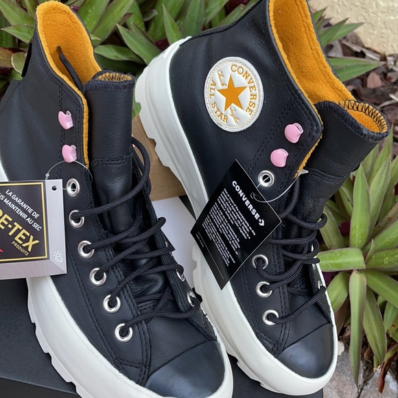 CONVERSE CTAS LUGGED WINTER HI WMNS - Picture 10 of 16